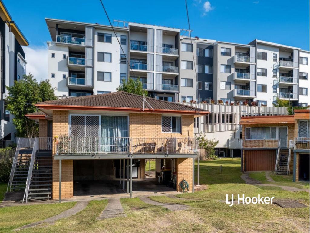 2/23 Bruce St, Chermside, QLD 4032