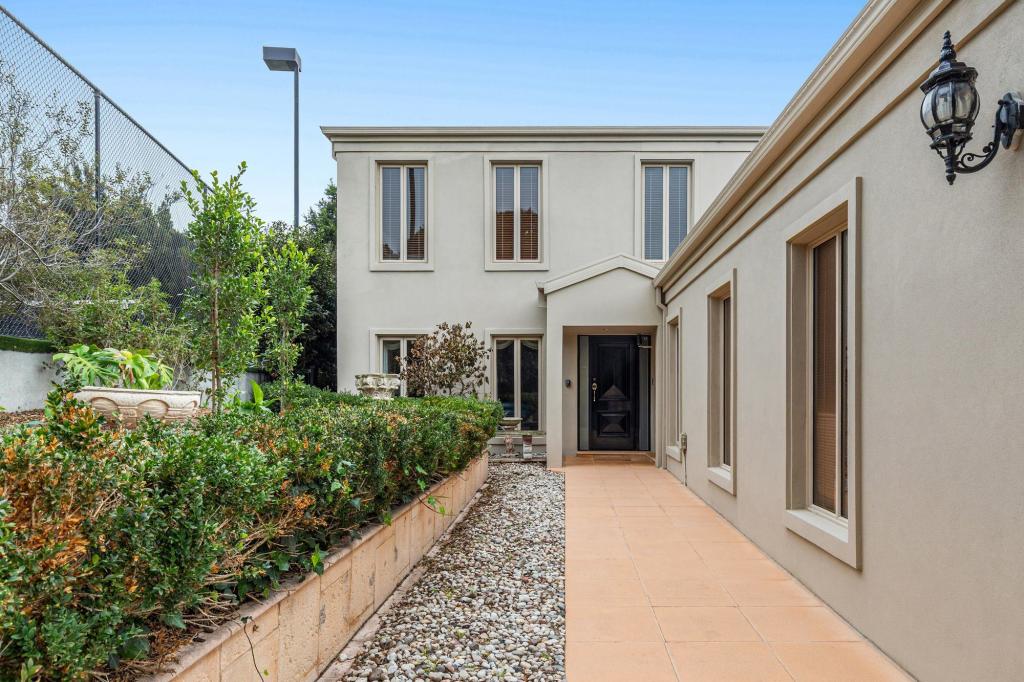 15 Bruarong Cres, Frankston South, VIC 3199