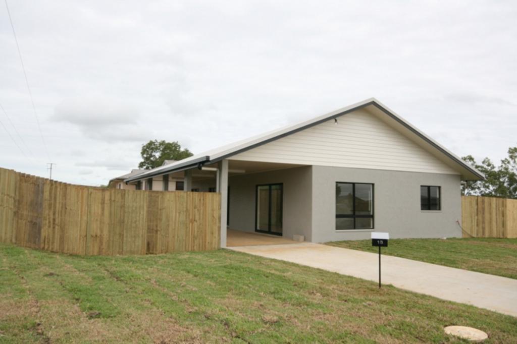 18 Seary Rd, Mareeba, QLD 4880