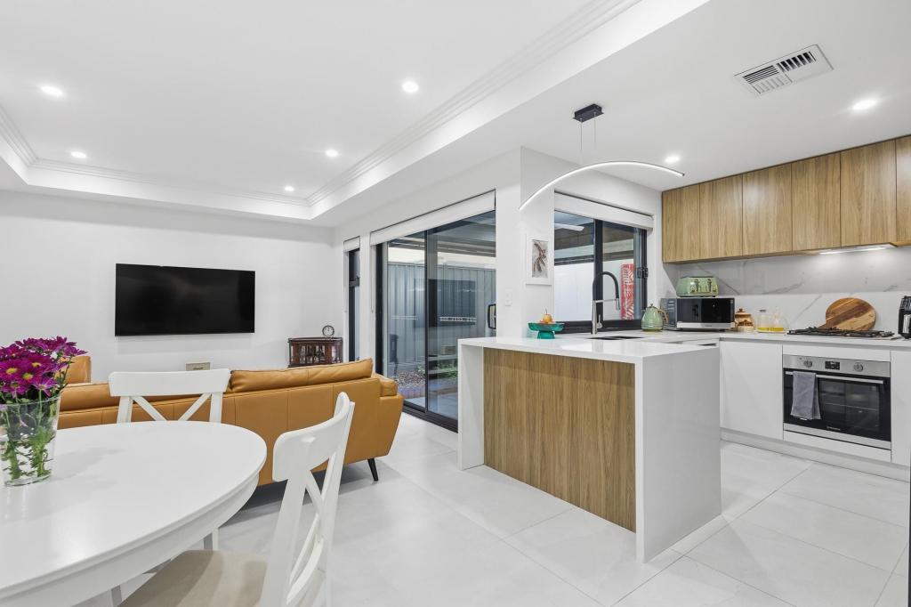26c Pollard St, Glendalough, WA 6016