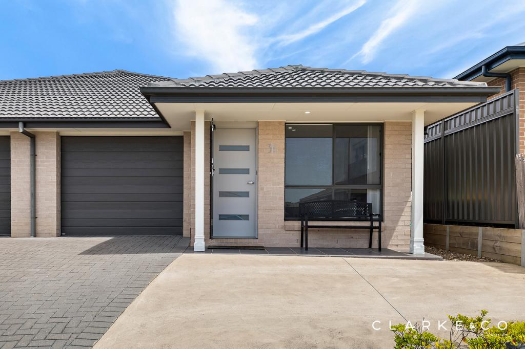 3B LANCASTER ST, THORNTON, NSW 2322