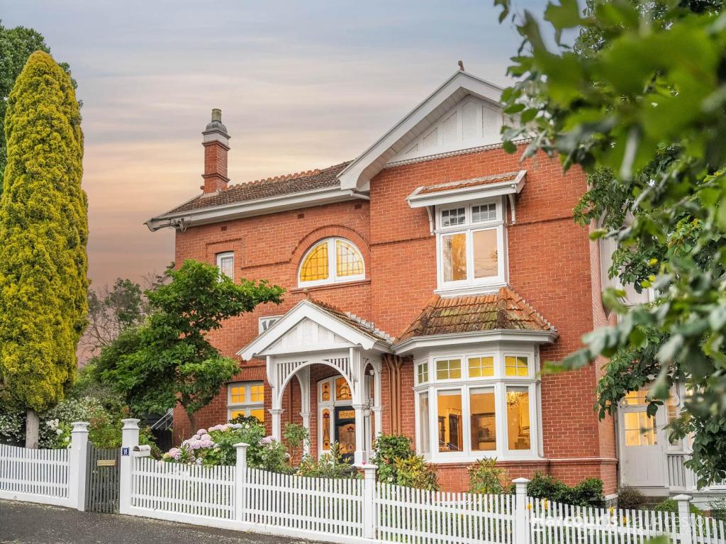 16 Adelaide St, East Launceston, TAS 7250