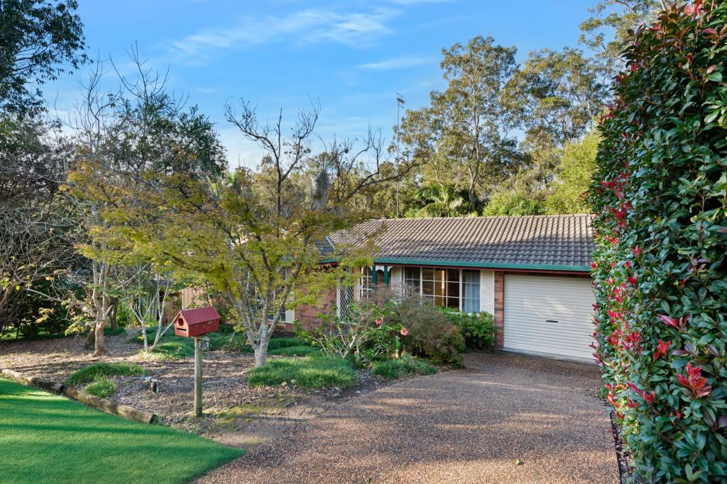 18 Honeysuckle Cl, Glenning Valley, NSW 2261