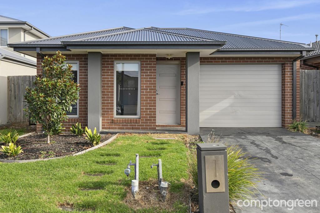 24 BOLTON ST, ARMSTRONG CREEK, VIC 3217