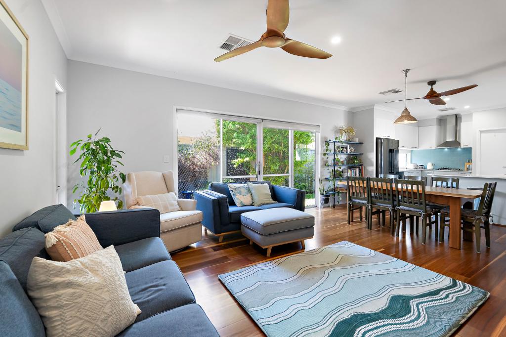 4a Bradbury Rd, Hamilton Hill, WA 6163