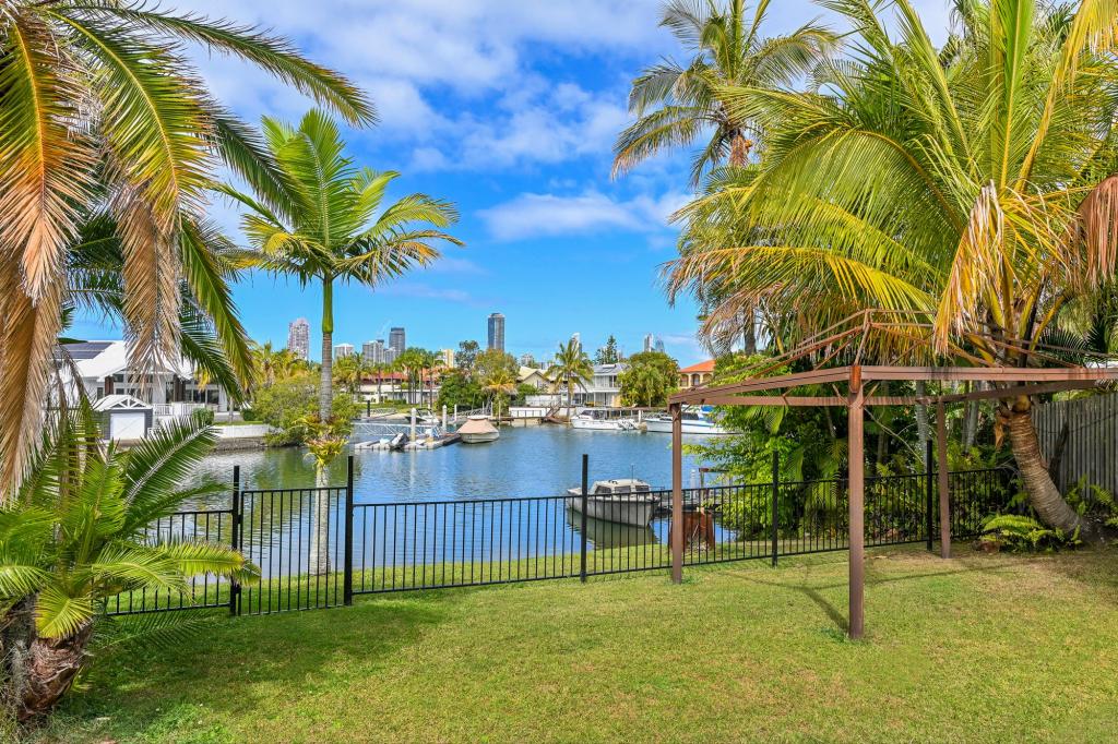 7 Brighton Pde, Southport, QLD 4215