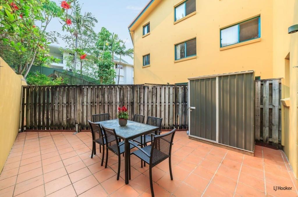 6/27-29 Dutton St, Coolangatta, QLD 4225