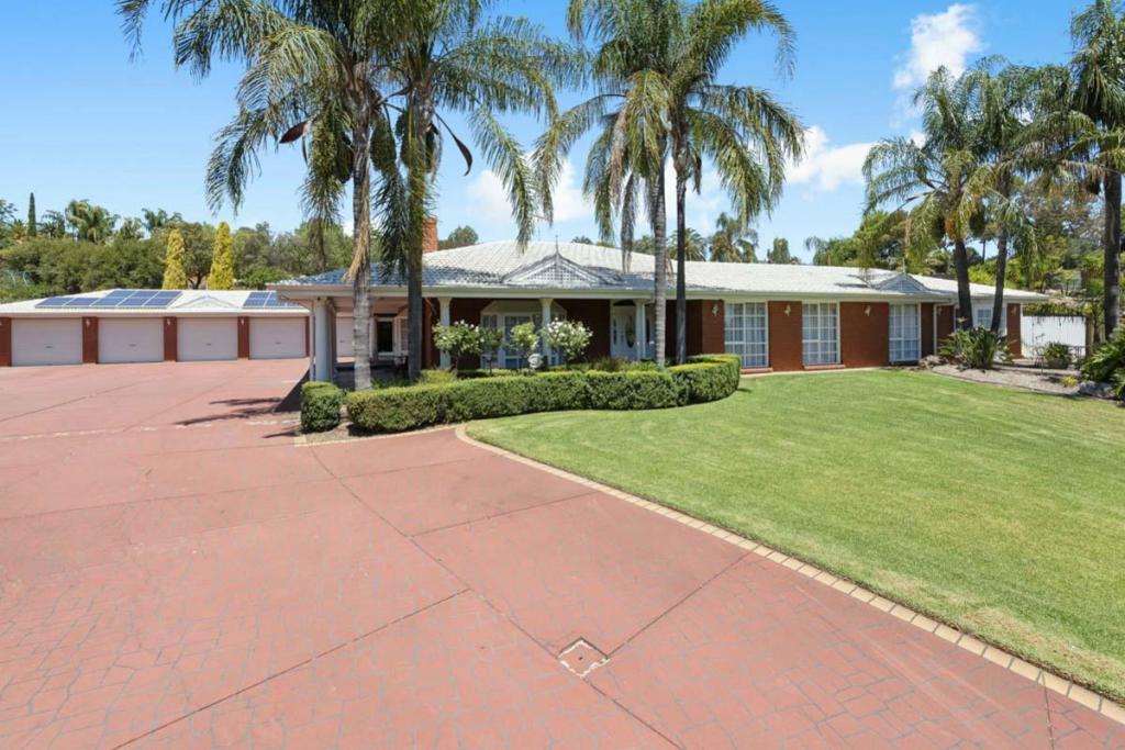 12 Dalinga Ct, Greenwith, SA 5125