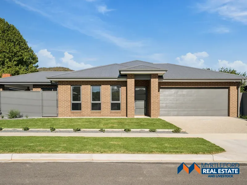 10 Moore St, Myrtleford, VIC 3737