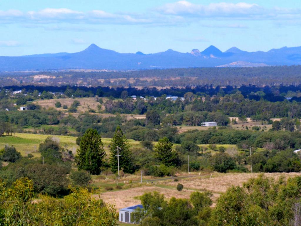 102-104 Keates Rd, Tallegalla, QLD 4340