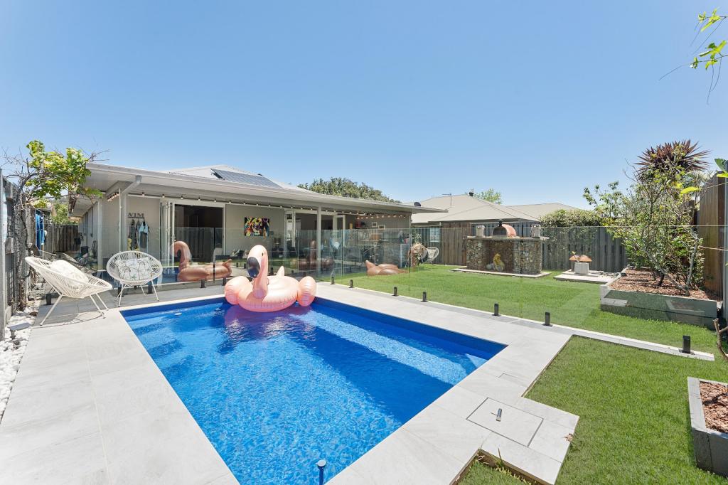 72 Plantation Cres, Maudsland, QLD 4210