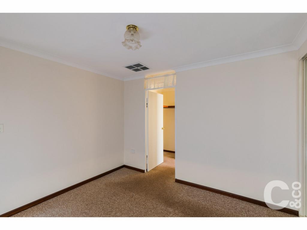 11 Tanson Rd, Parmelia, WA 6167