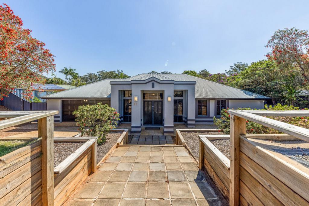 11 Jacaranda Cl, Glass House Mountains, QLD 4518