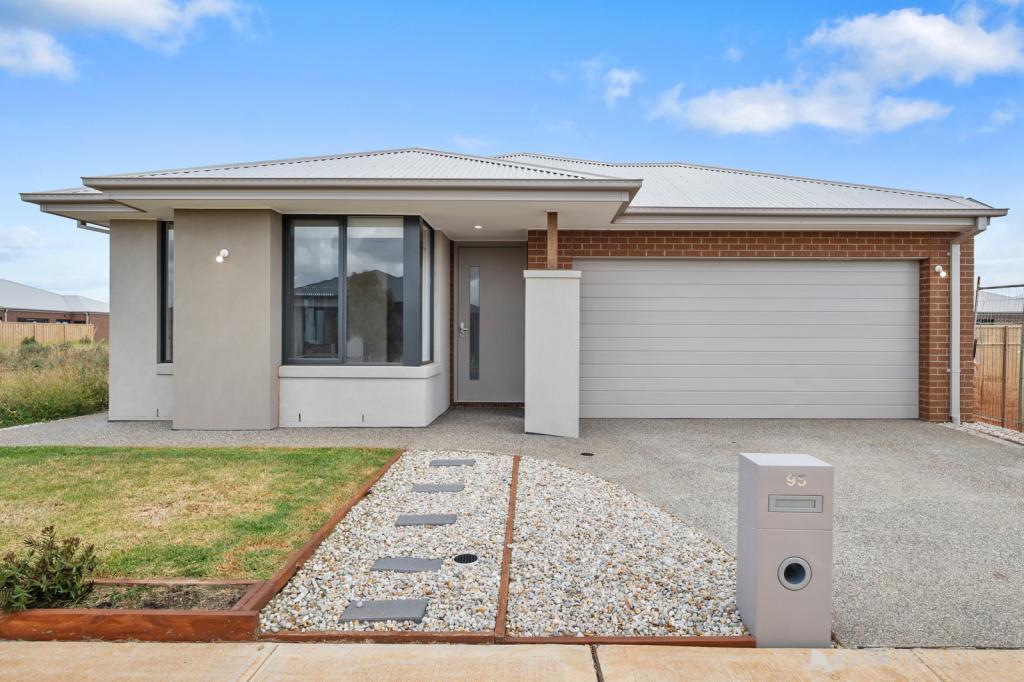 95 Aristides Cres, Thornhill Park, VIC 3335