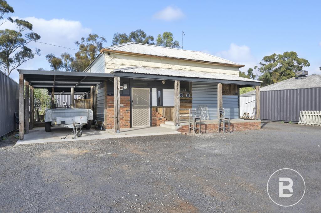 26 & 28 Tullaroop Rd, Maryborough, VIC 3465