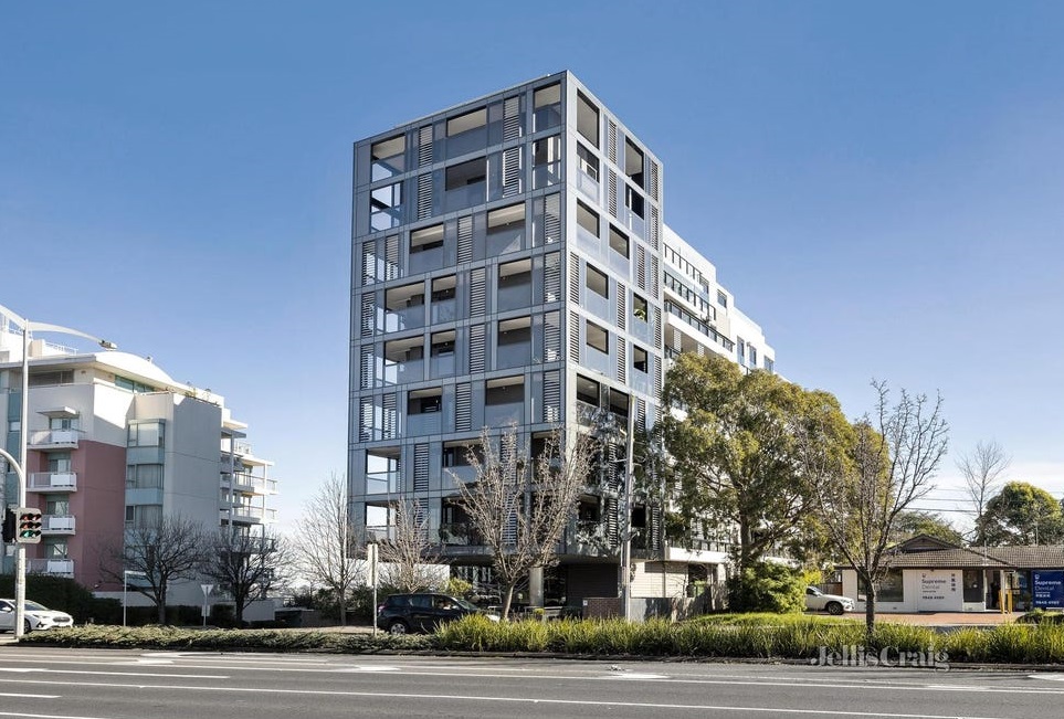 206/5 Sovereign Point Ct, Doncaster, VIC 3108