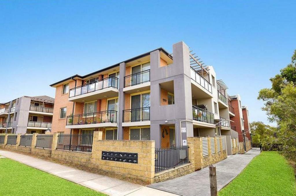 24/39-45 Lydbrook St, Westmead, NSW 2145