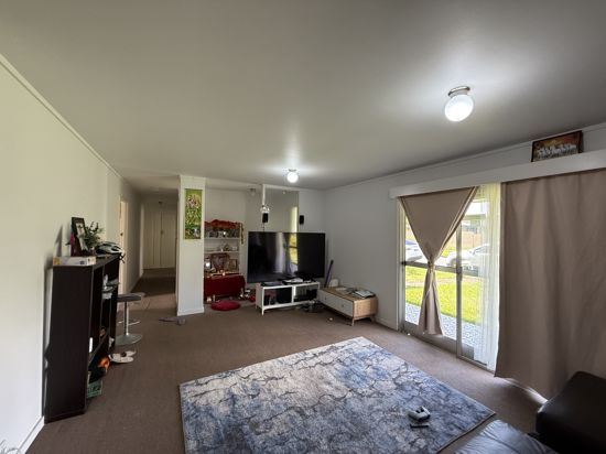 1 Patricia St, Strathpine, QLD 4500