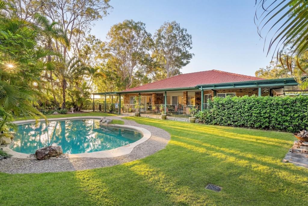 24 Derwent Ave, Helensvale, QLD 4212