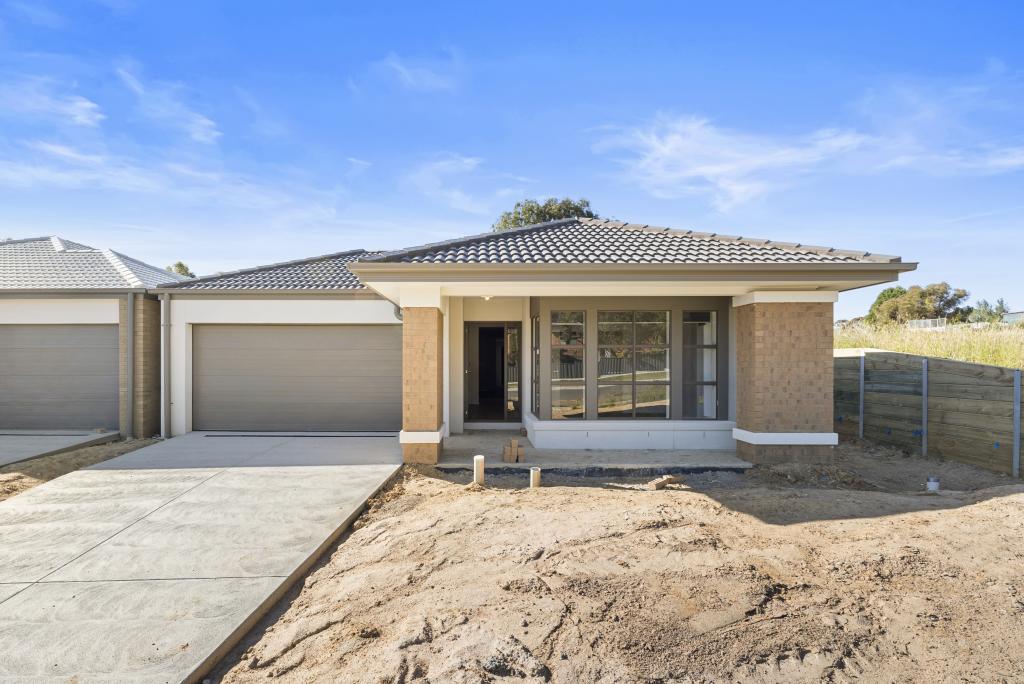 4 CLARICE RD, MOUNT PLEASANT, VIC 3350