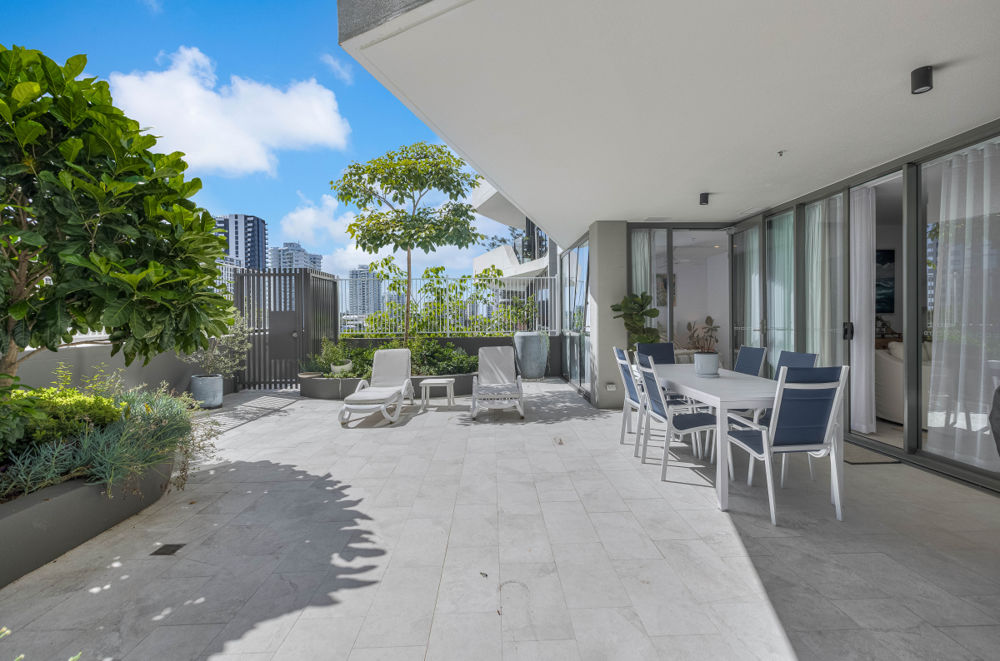 304/27 GARRICK ST, COOLANGATTA, QLD 4225