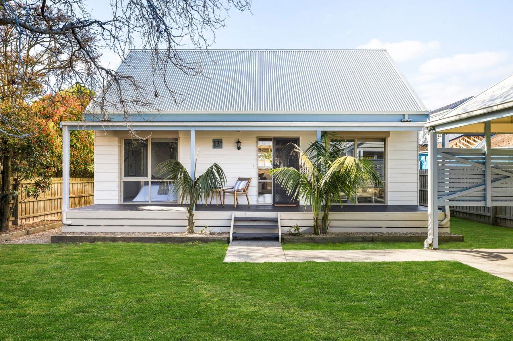 13a Alameda Ave, Mornington, VIC 3931