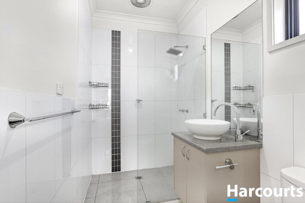 8 Carolanne Dr, Drysdale, VIC 3222