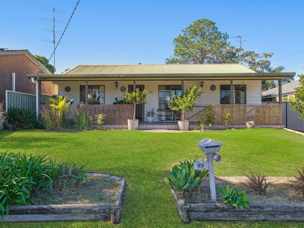 49 Mckellar Bvd, Blue Haven, NSW 2262