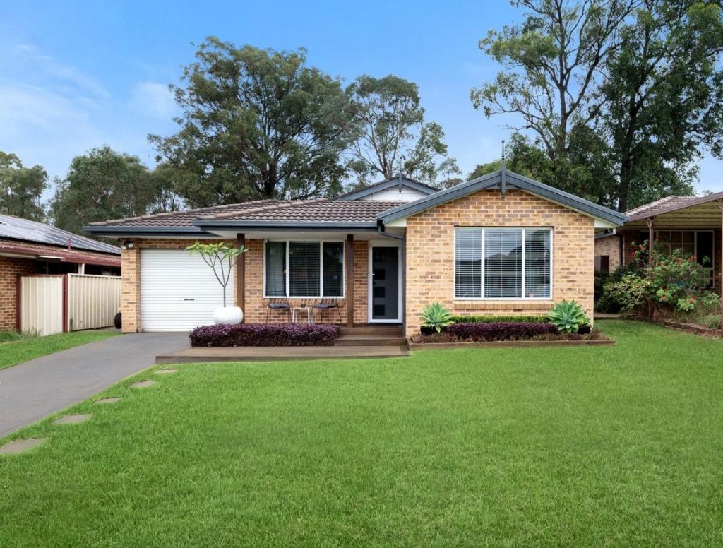 11 MARTIN GR, COLYTON, NSW 2760