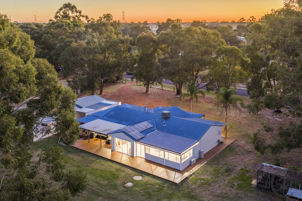 53 Eaglehawk Dr, Ravenswood, WA 6208
