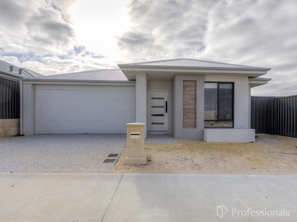 4 Lyrebird Rd, Eglinton, WA 6034