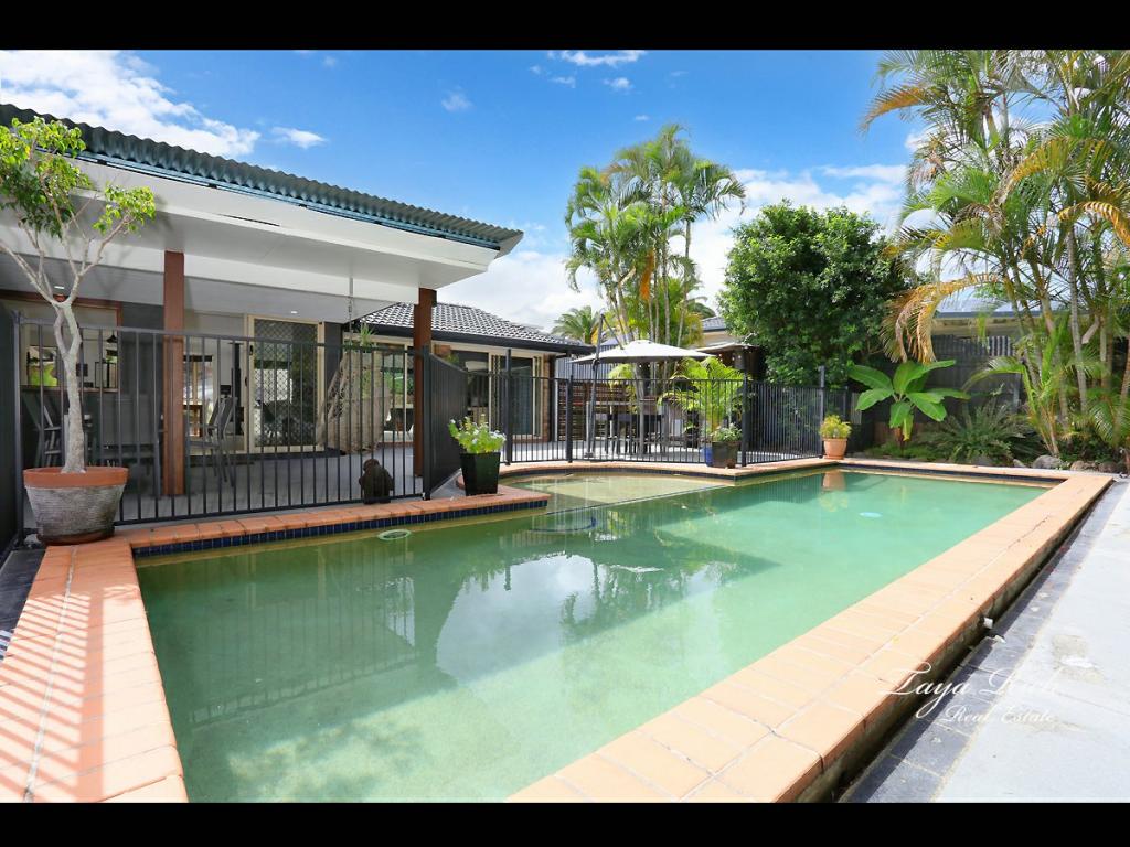 18 COLONSAY CRES, MERRIMAC, QLD 4226