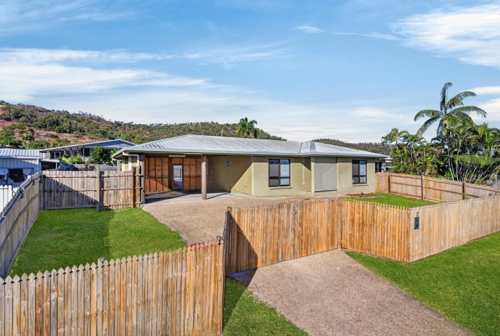 2 Bedrock Ct, Mount Louisa, QLD 4814