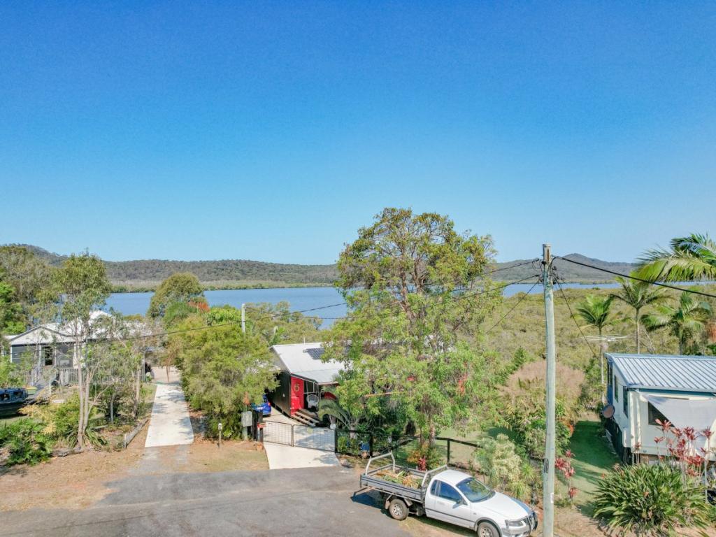 3 Aquamarine Ave, Russell Island, QLD 4184