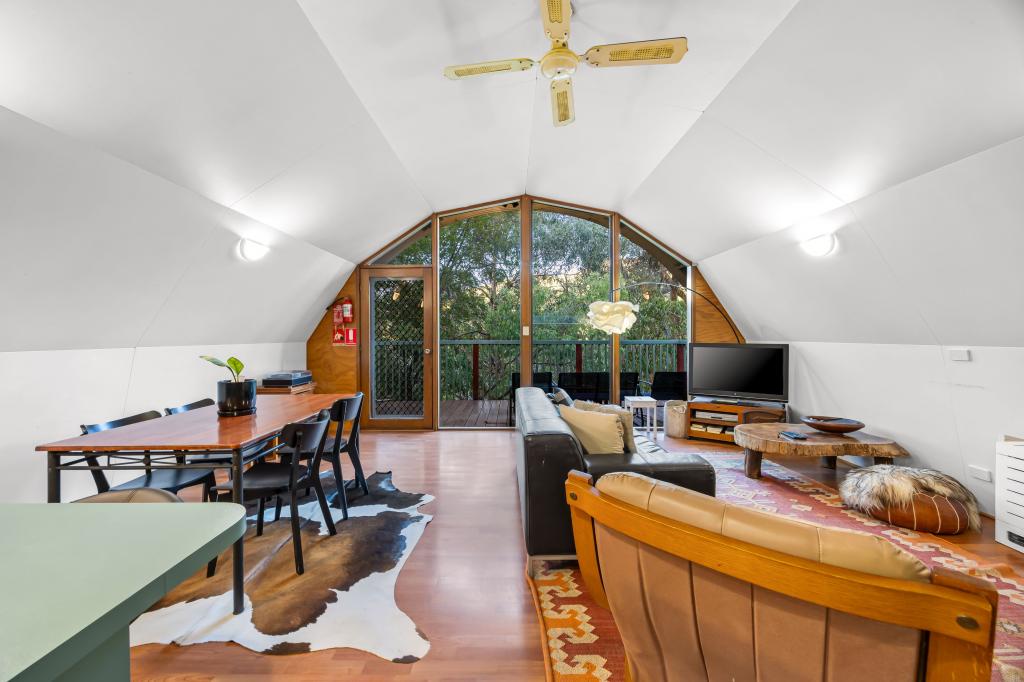 24 HIGH RD, HALLS GAP, VIC 3381