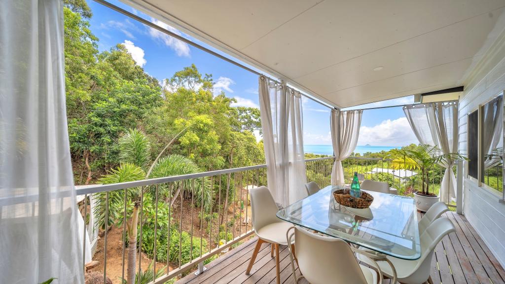 38 ROSERIC CRES, HIDEAWAY BAY, QLD 4800