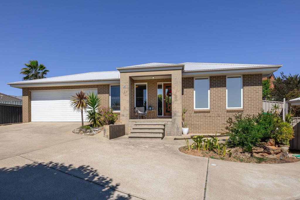 4/2-3 Larra Pl, Bourkelands, NSW 2650