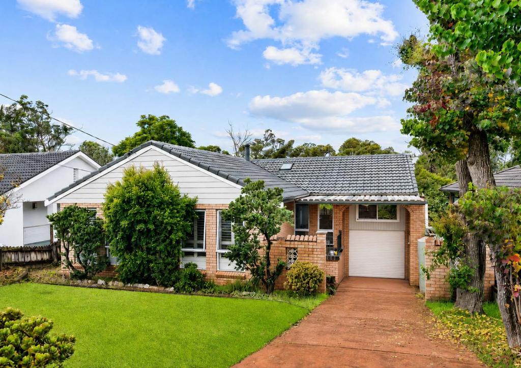 35 Wahroonga Rd, Winmalee, NSW 2777