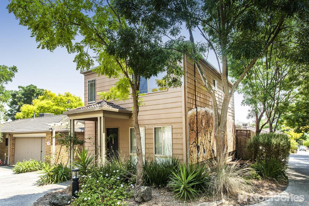 2 Cherrytree Lane, Box Hill South, VIC 3128