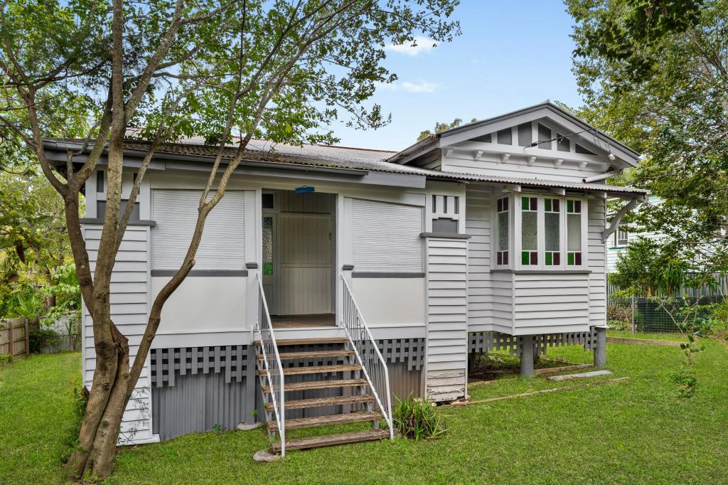 79 Pine St, North Ipswich, QLD 4305