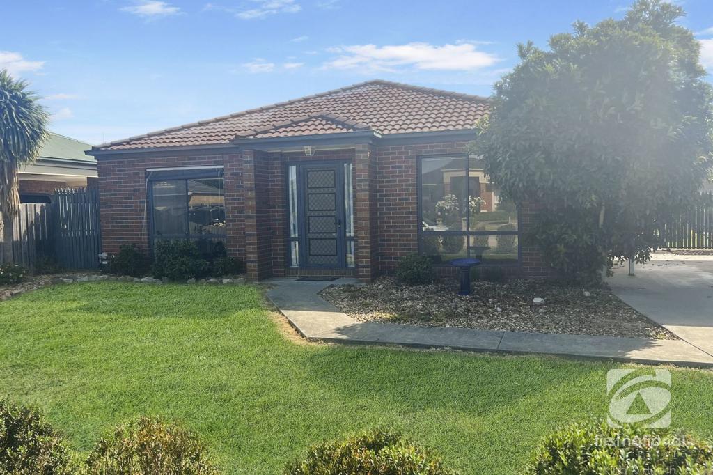 7 CANTERBURY CL, EASTWOOD, VIC 3875