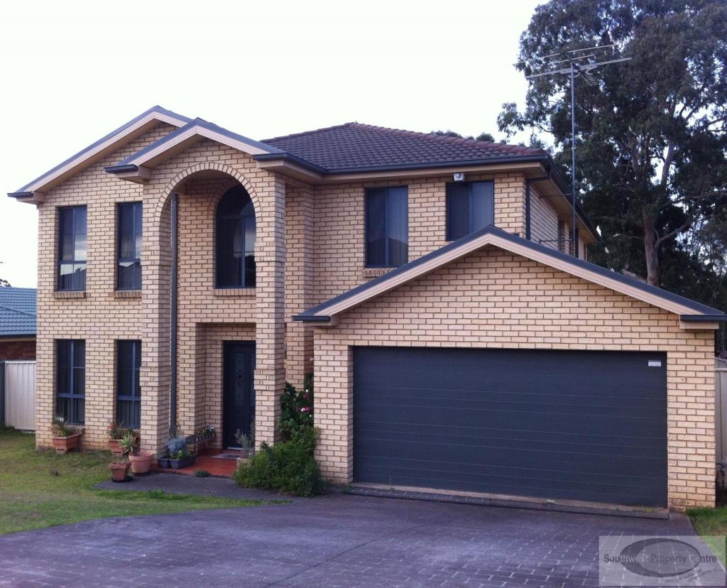 13 Fullerton Cct, St Helens Park, NSW 2560