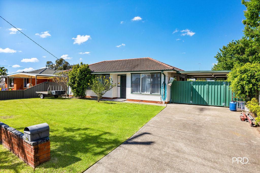 92 BARLOW ST, CAMBRIDGE PARK, NSW 2747