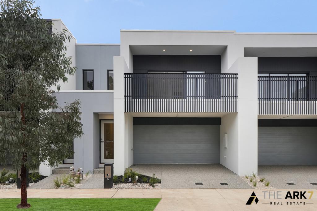 5 DRUMCHAPEL CRES, STRATHTULLOH, VIC 3338