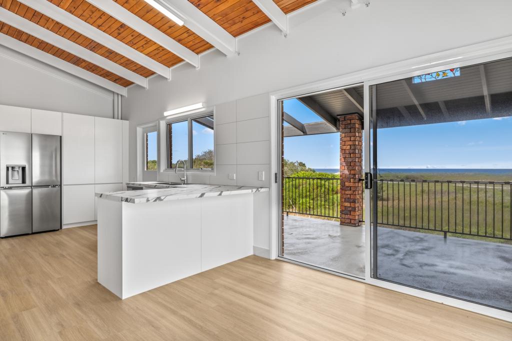 29 Oceanic Dr, Warana, QLD 4575