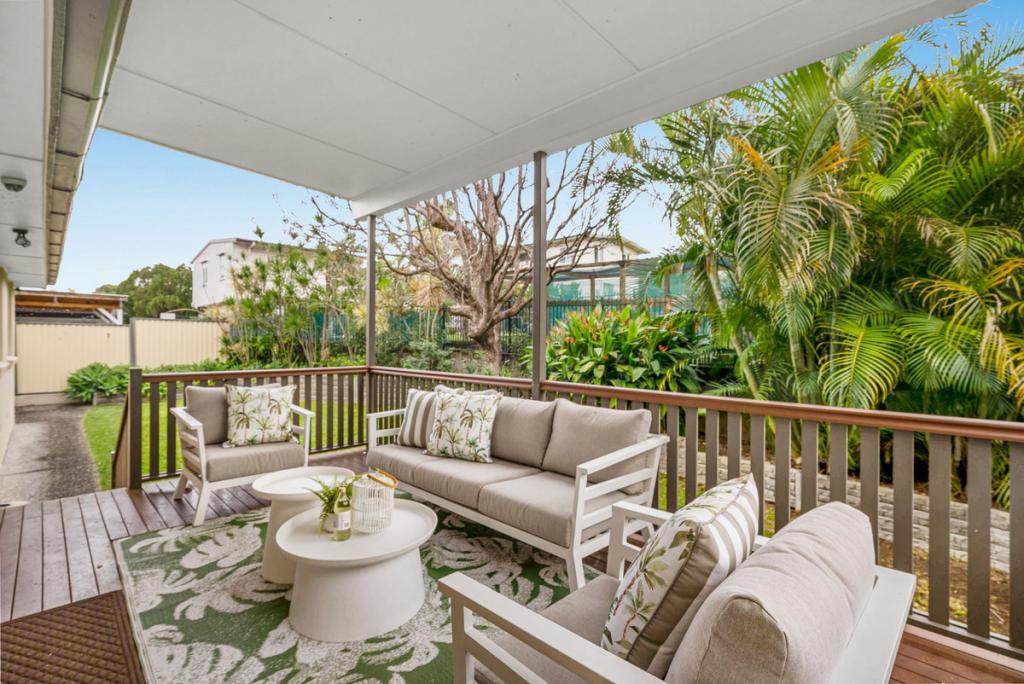 16 Tasman St, Stafford Heights, QLD 4053