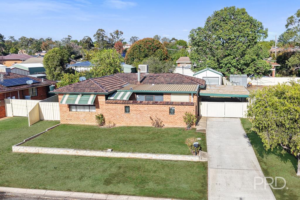 9 Harrier Pde, Calala, NSW 2340