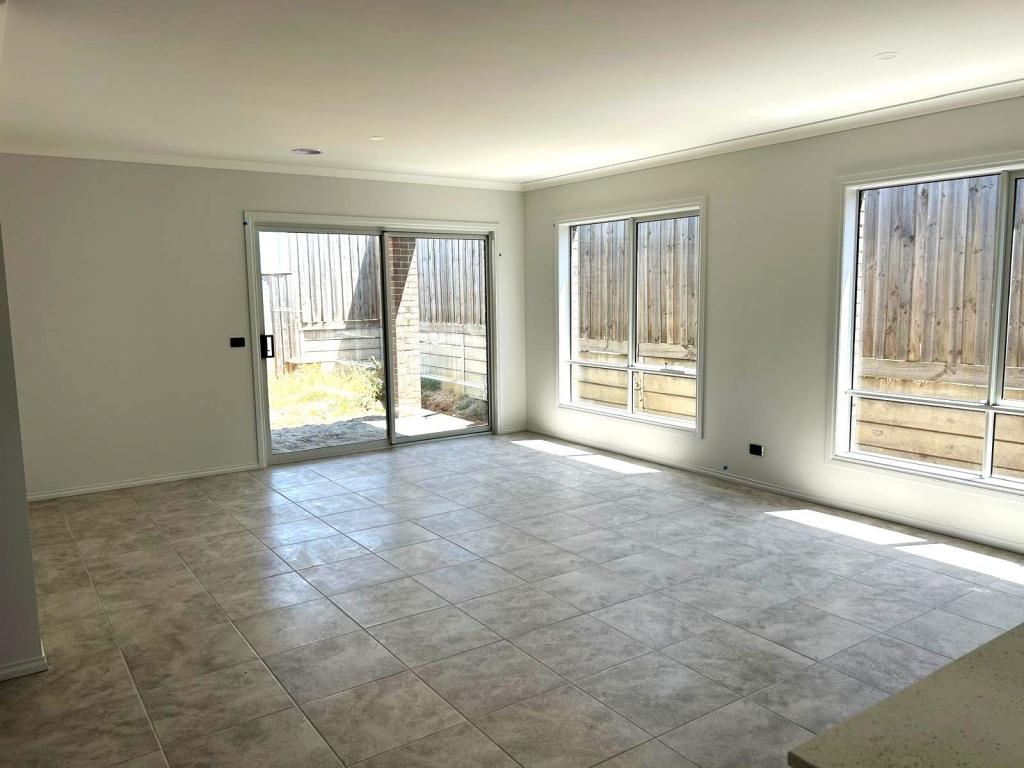 23 Sorrento Dr, Nar Nar Goon North, VIC 3812