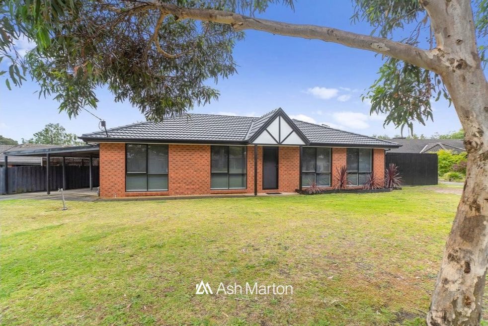 11 CALWELL CT, CARRUM DOWNS, VIC 3201