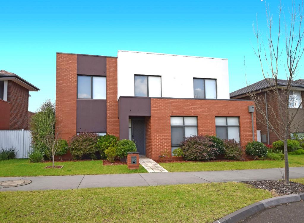 100 Stadium Cct, Mulgrave, VIC 3170